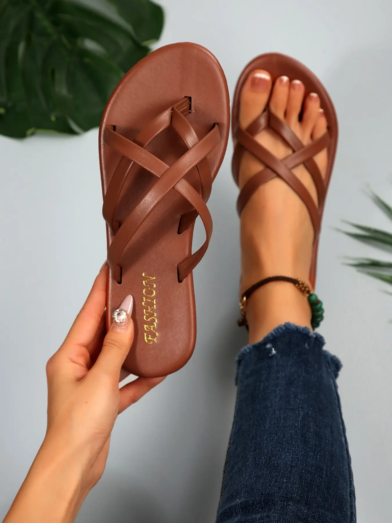 Spring Summer Women's Cross Strap Sandals, Open-Toe Flat Slippers, Beach Home Outdoor Casual Shoes, Artificial Leather, PVC Sole, Flat Slides Sandals, Fashionable Sandals