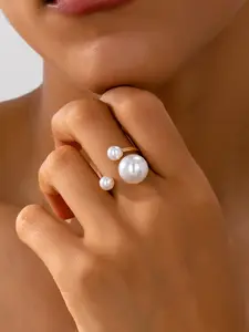 Elegant Women's Open Ring with Faux Pearls, Fashionable Jewelry Accessory for Daily Wear & Parties, Perfect Gift Idea, Fashion Rings