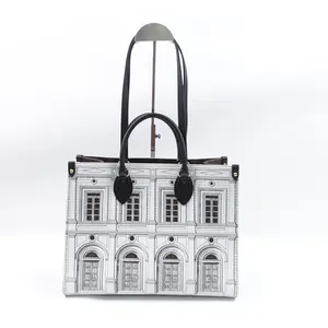 Pre-owned Louis Vuitton Coated Canvas Tote Bags Onthego MM White&Monogram Tote Bag T10405829
