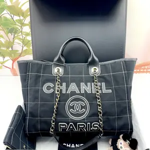 Pre-owned CHANEL Canvas Shoulder Bags 7.8'' R4479 Shoulder Bag C539324523 1231 T1 Chloe