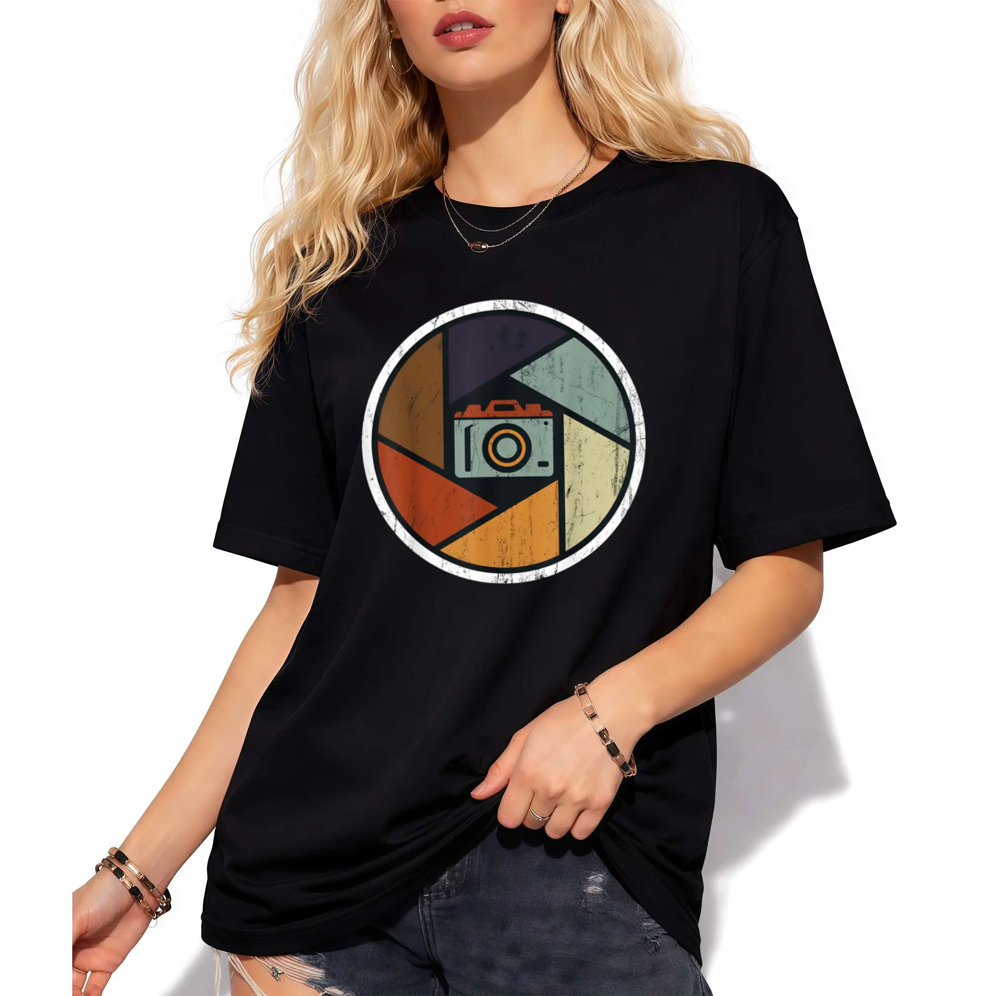 Minimalist Retro Photographer Vintage Camera Design T-Shirt