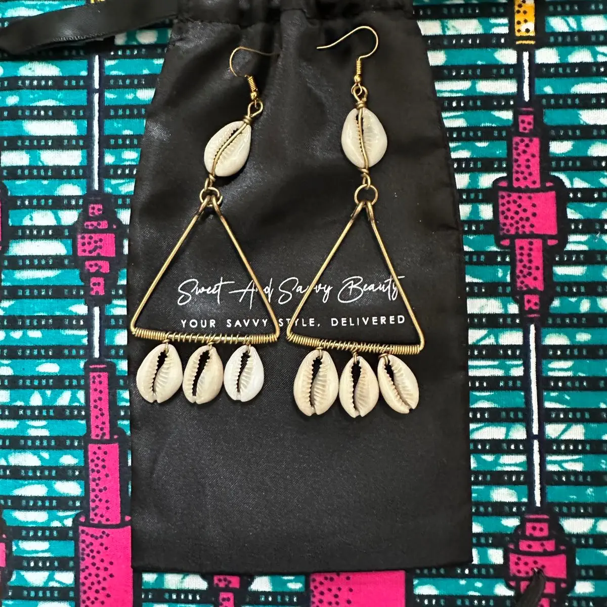 Ashanti’s Charm - Handmade Cowrie Shell Earrings