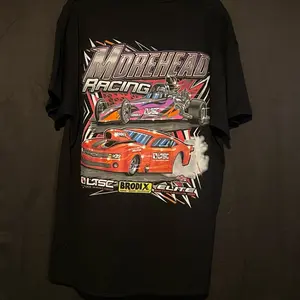 MOREHEAD RACING GRAPHIC TEE