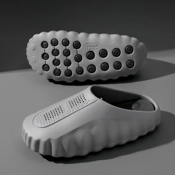 Couple Style Closed-Toe Slides with Thick Sole — Lightweight, Soft Non-Slip Soles, Wear-Resistant; Suitable for Home/Shower Use and Casual Outdoor Wear