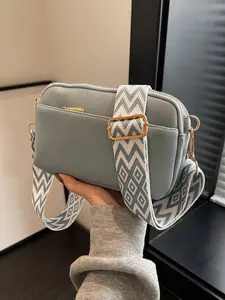 Vintage Trendy Crossbody Bag with Adjustable Strap，Trending purses for 2026，Classic Shoulder Bag，Everyday bag,Shoulder bags,Everyday purse,Crossbody Bag for women
