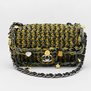 Pre-owned CHANEL FRANCE Shoulder Bags H1 Limited Badge Tweed CF Mouth Cover Bag H18649