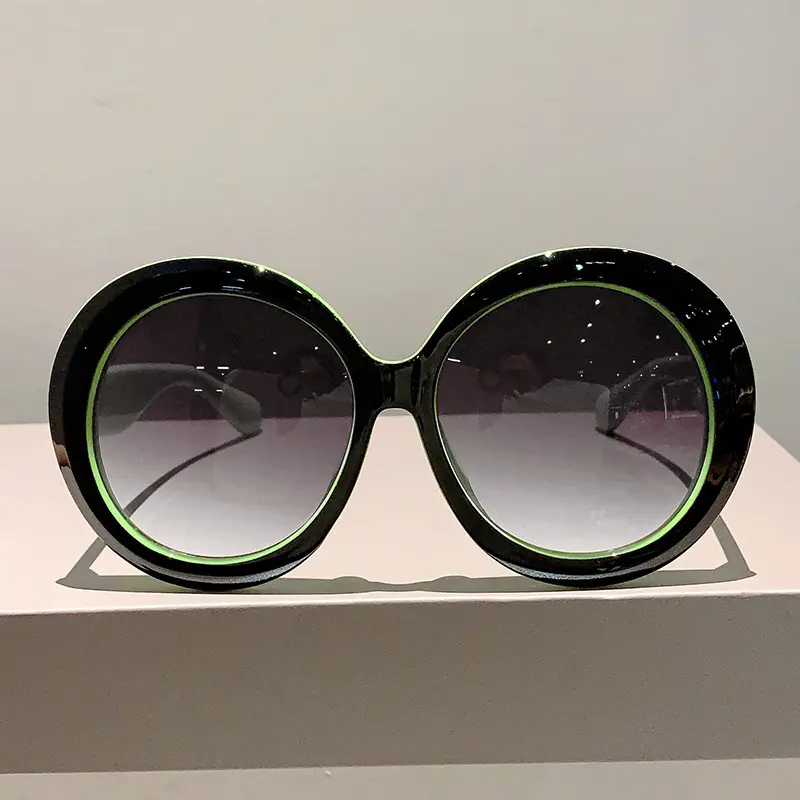 Women's Oversized Round Sunglasses - UV400 Protection, Solid Color All-Black Full Rim Alloy PC Frame, Retro Gradient Anti-Glare Polycarbonate Lens, Chic Eyewear for Summer Parties & Daily Casual Wear, Oversized Sunglasses Women, Retro Look, Uv-Protection