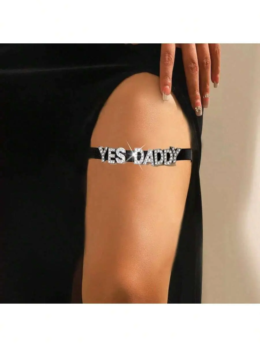 1pc European And American New Sexy Diamond Glitter Letter Elastic Thigh Garter, Letter Print Punk Style Thigh Chain, Thigh Jewelry, Body Chain Lingerie Accessory, Suitable For Halloween, Christmas, Valentine's Day Party