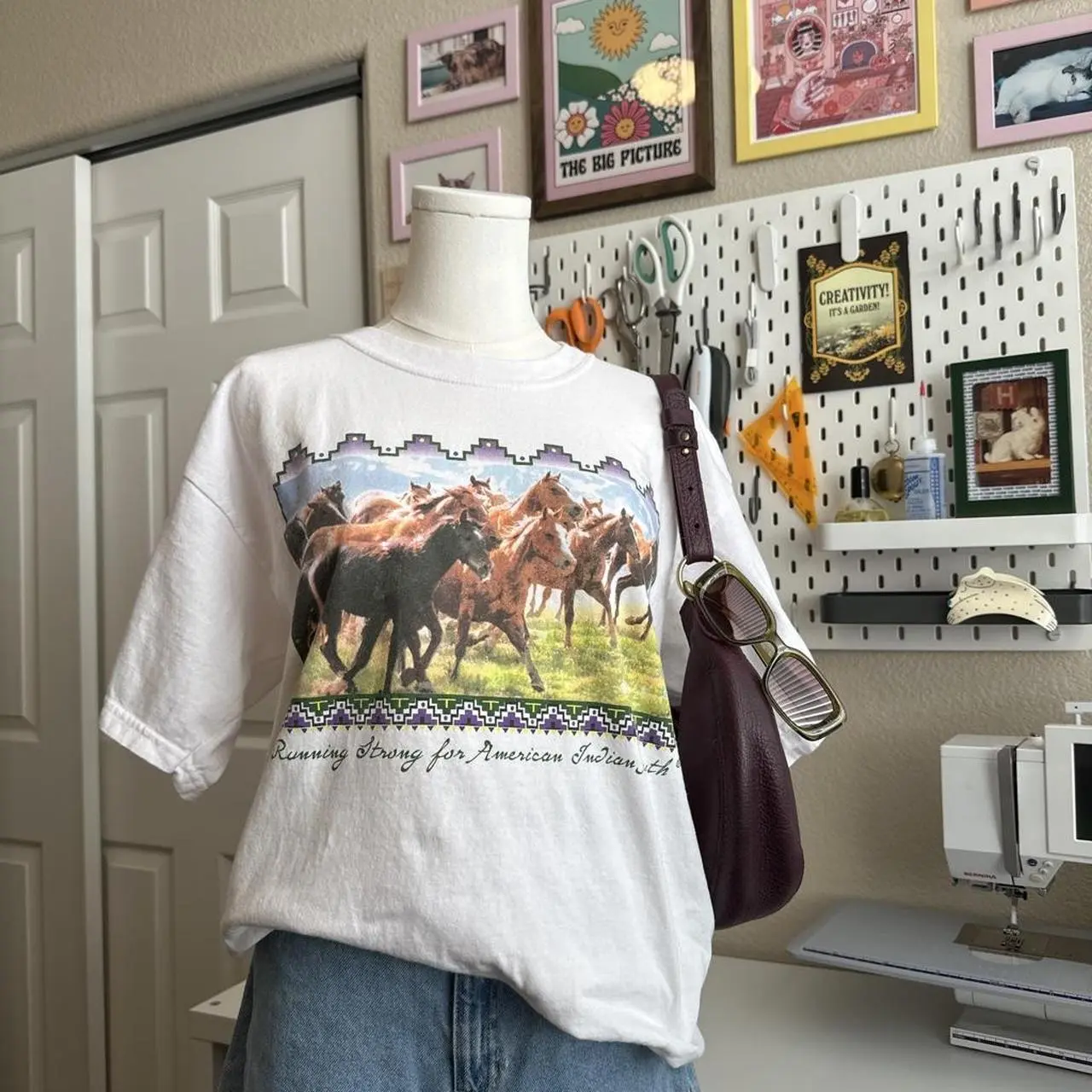 Men's Vintage Short-Sleeve T-Shirt with Running Horses Print