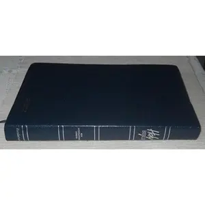 USED Book - Holy Bible: The New Student Bible/New International Version/Navy Bonded Leather/Expanded and Updated by Anonymous (Unknown) - english