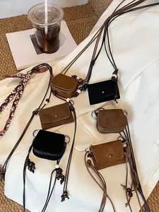 Mini lightweight and fashionable shoulder bag, cute and simple retro texture daily crossbody bag, niche design casual small square bag, suitable for dating, shopping, commuting, daily outings, and parties, Cross body bags