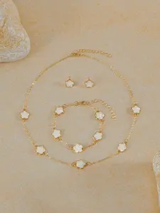 Women's Vintage Style Jewelry Set, Lucky Clover Pendant Necklace Bracelet Earrings, Valentine's Day Gift, Four-Piece Accessory Collection