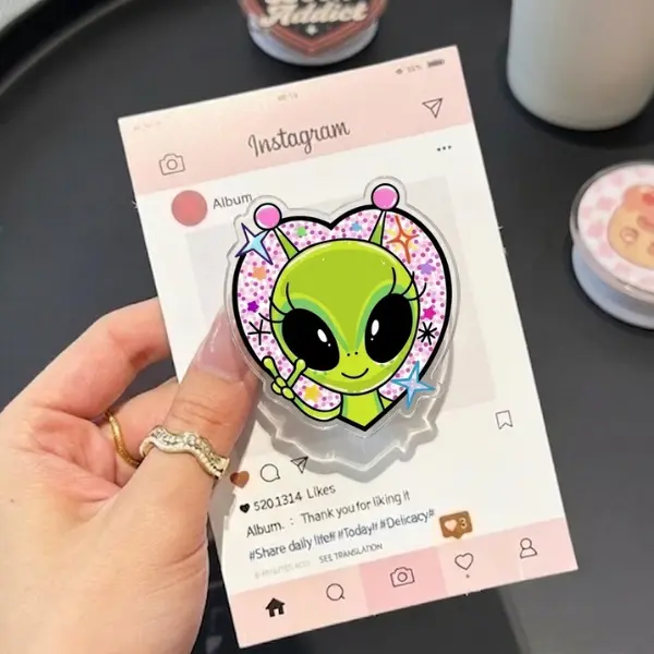 Alien Kawaii MagSafe Phone Grip, Cute Heart Glitter Alien Phone Holder, Y2K Peace Sign Space Girl Magnetic Socket, Trendy Aesthetic Gift for Her