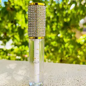 24K Gold Crystal Clear Lip Gloss for Makeup and Cosmetics