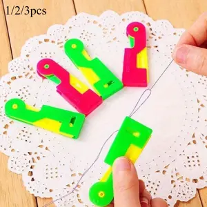 1/2/3pcs Automatic needle threader - Multi-functional plastic needle threader Sewing machine Thread threader random color