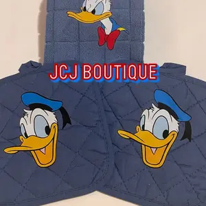 Kitchen towel and potholder set