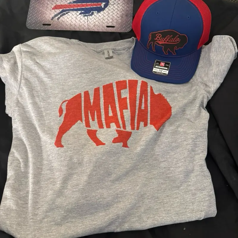 Buffalo Mafia Performance Tee - Gray T-Shirt with Red "MAFIA" Graphic.
