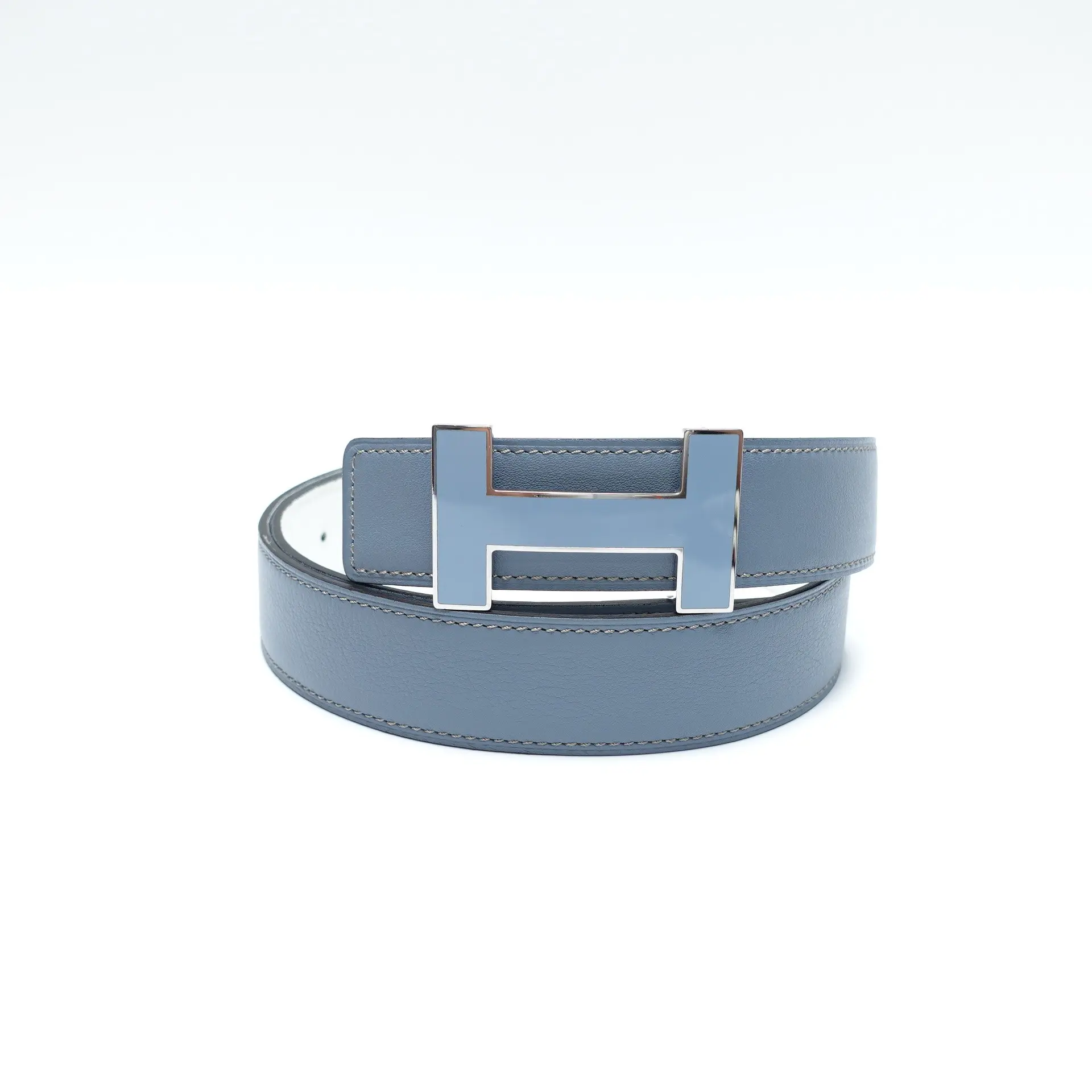Pre-owned HERMES Calfskin Blue belt T10430632