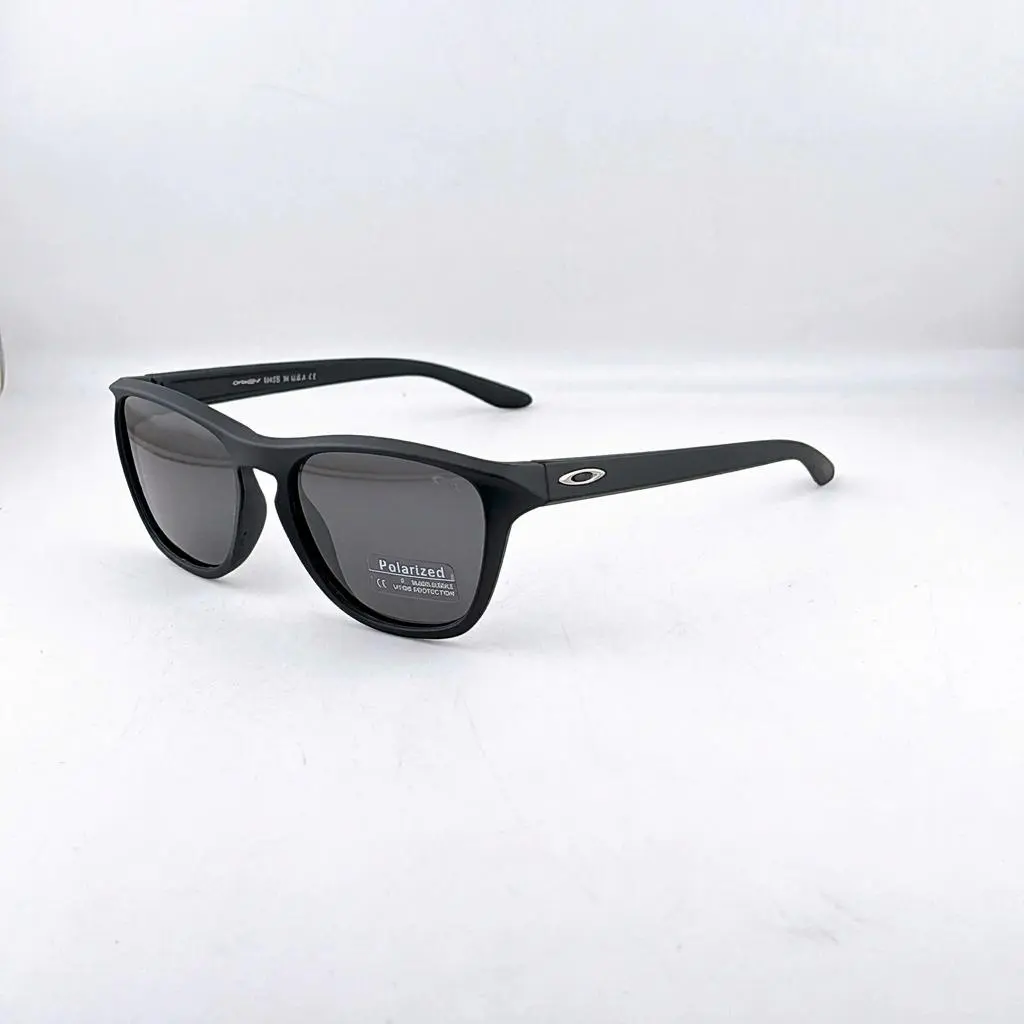 Stylish Black Square Polarized Sunglasses for Everyday Wear, Classic Frame with Dark Tinted Lenses, Versatile Eyewear for Travel, Driving and Outdoor Looks
