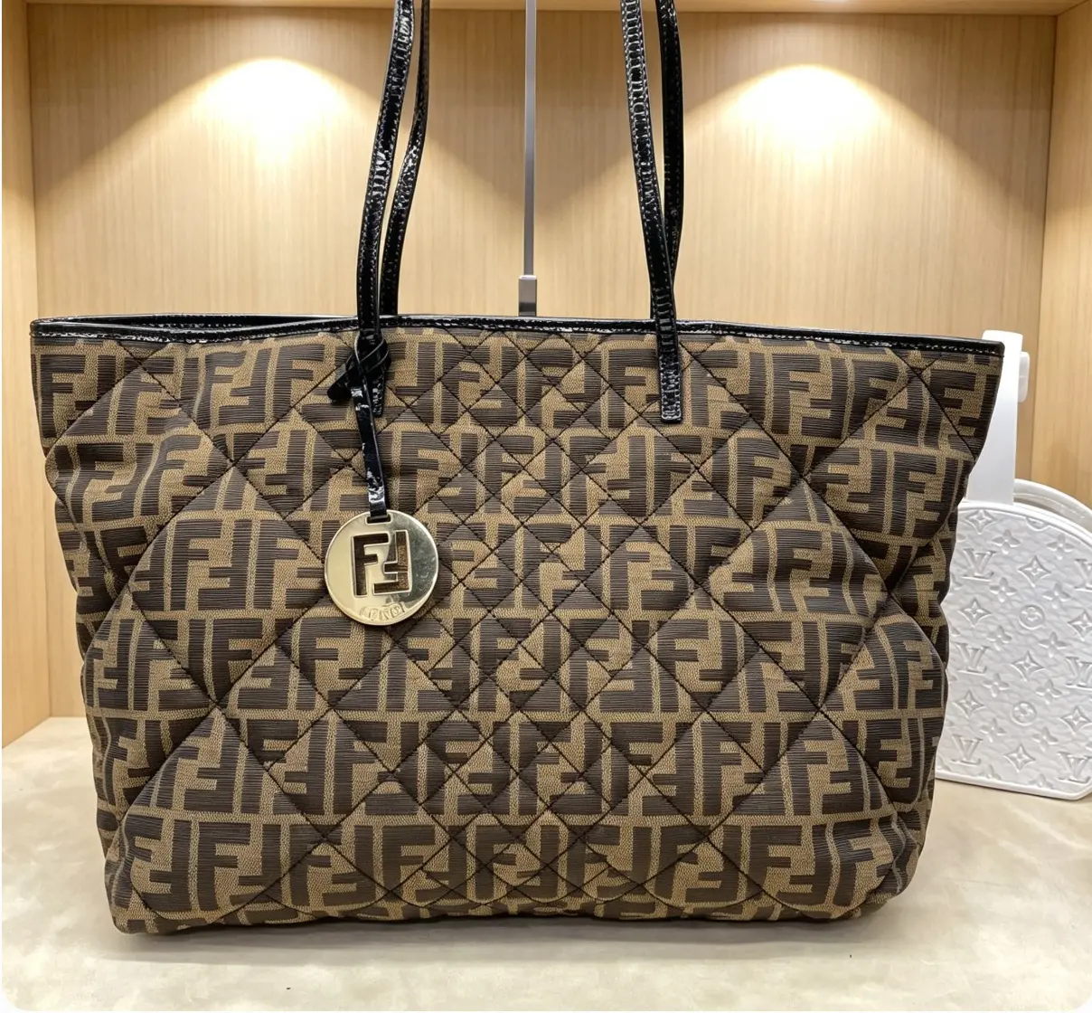 Pre-owned FENDI Canvas Shoulder Bag D0519363210