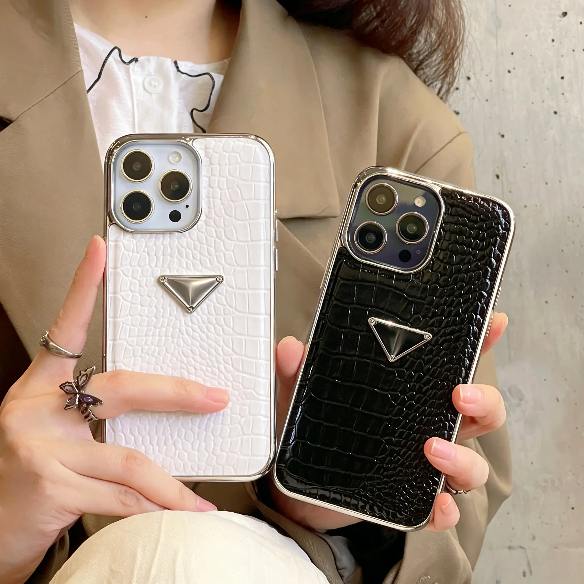 Light luxury glossy crocodile pattern case for iPhone 17 Pro Max with electroplated silver frame and leather anti-drop protection