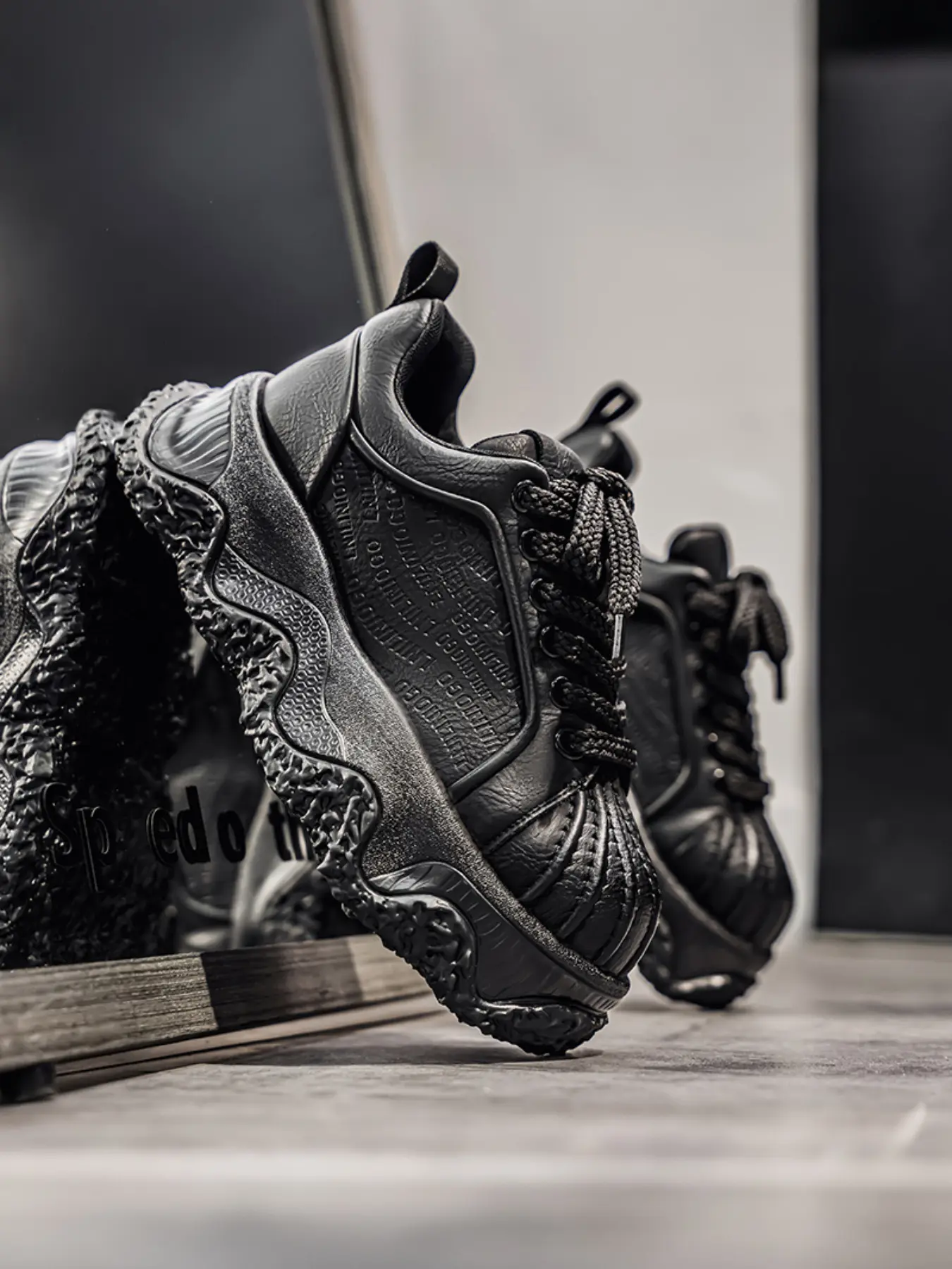 Men's Outdoor Athletic Sports Shoes, Athletic Footwear, Couple Style Sneakers, Cool Mechanical Design, Soft Sole Anti-Slip Thick Bottom, Casual Work Dad Shoes, Casual Sneaker Trainer, Thick Soled Sneakers, Sporty Sneaker