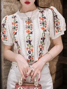 Women's Floral Embroidery Sweater Pullover, Elegant Short Sleeve Jumper for Summer, Fashion Women's Knitwear for Daily Wear