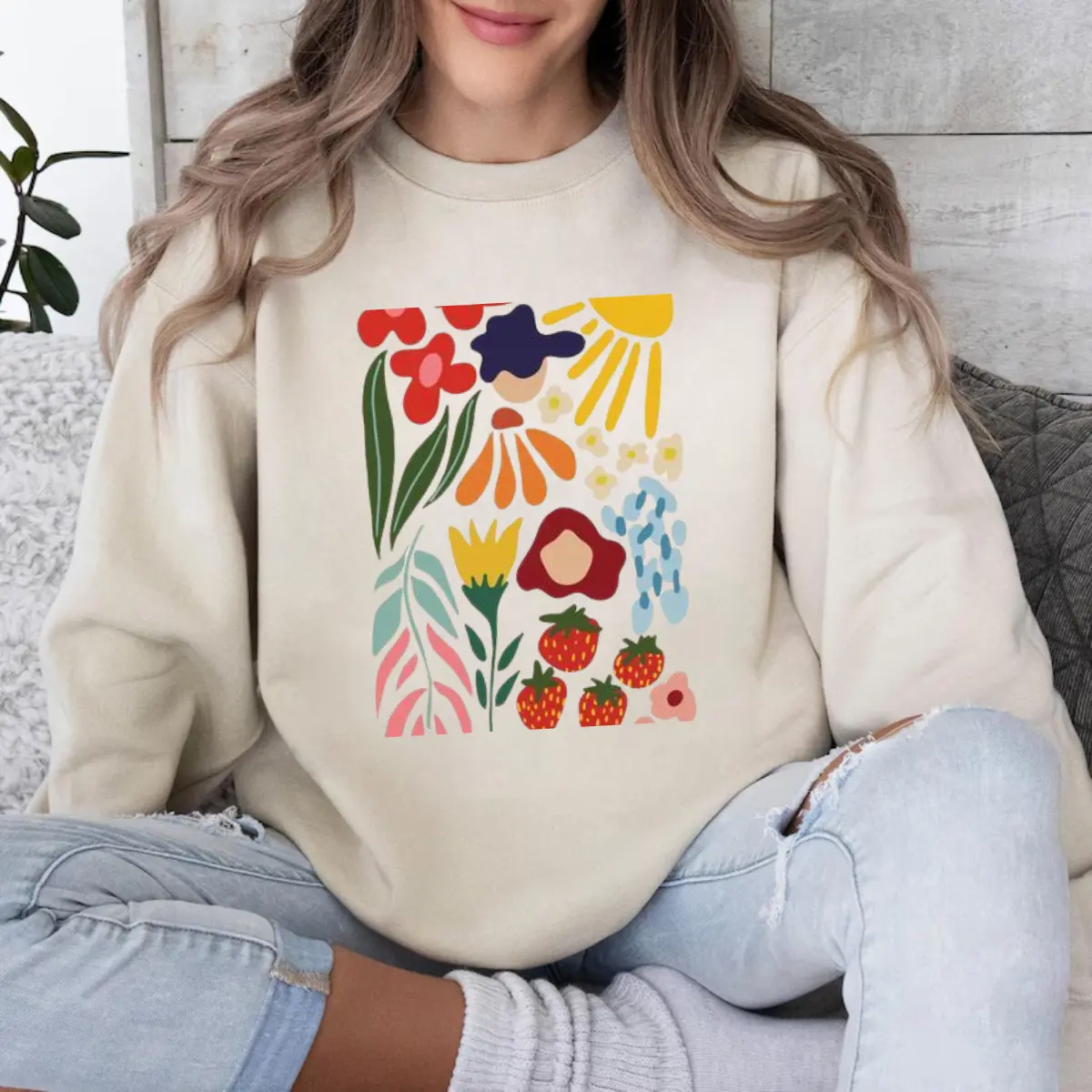 Sweet Blossoms and Strawberries Sweatshirt - Gift for Nature Lovers and Fruit Enthusiasts - Spring Sweatshirt - Womenswear