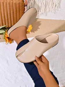 Simple Split-Toe Mules, Slip-On Design for Convenience, Comfortable and Stylish, Perfect for Casual Relaxation