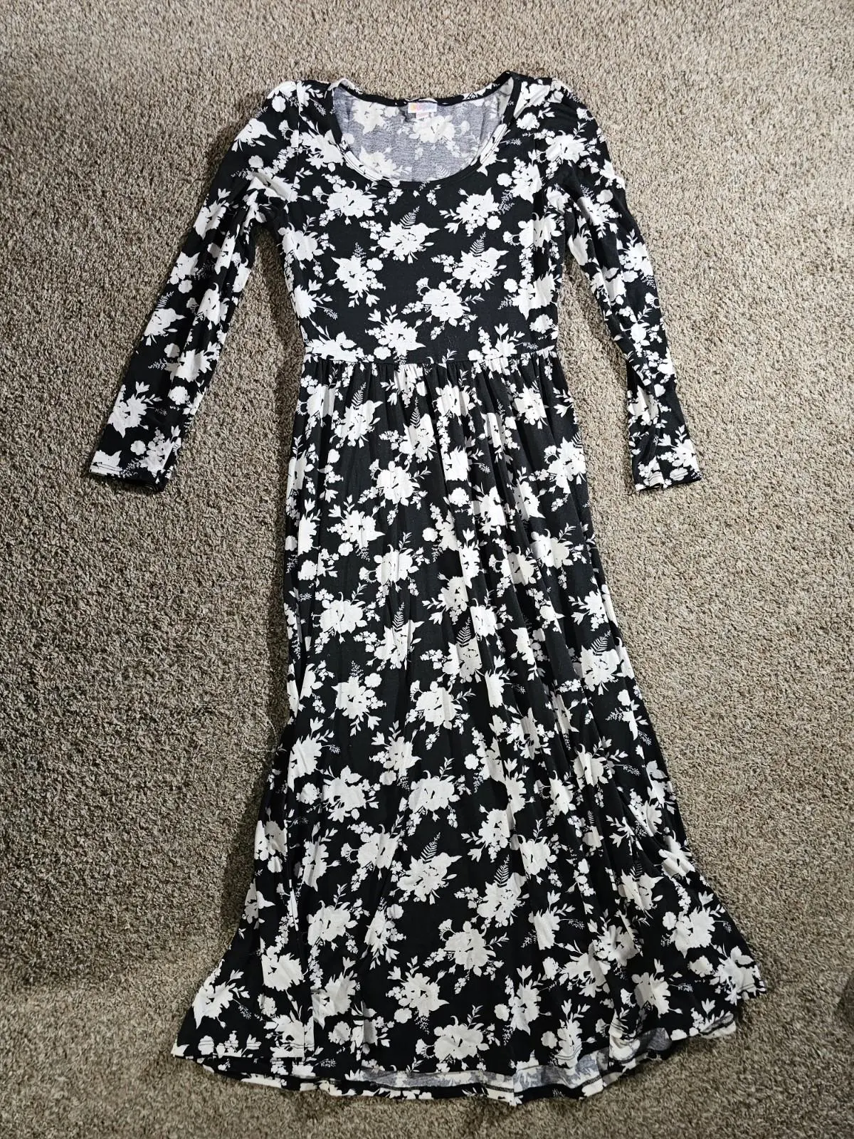LuLaRoe Black & White Floral Dress S