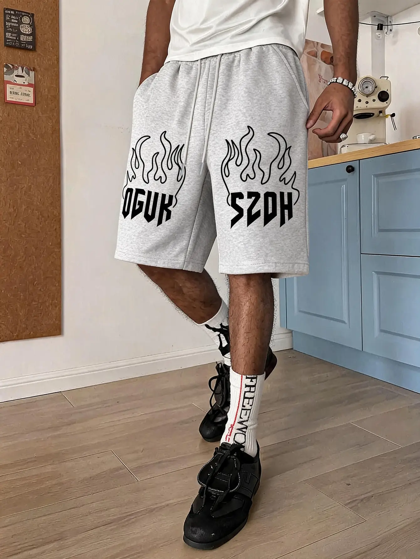 Men’s gray-soled flame casual sweatpants with forward/backward letter print — adjustable drawstring elastic waistband, drop-shoulder loose fit, knee-length shorts; breathable knit fabric, athletic shorts; dark street subculture style; ideal for everyday s