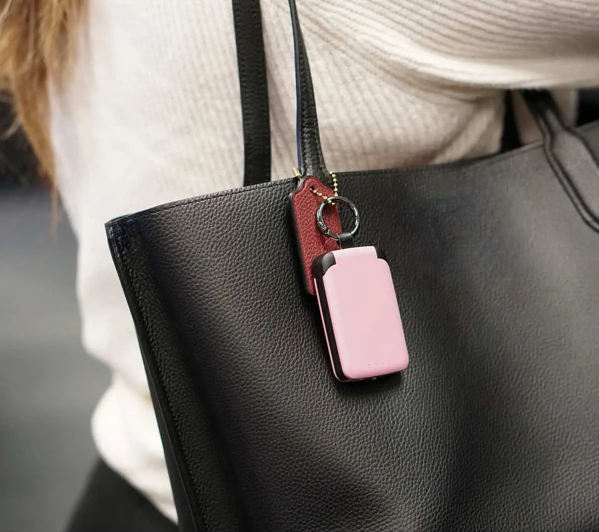 Small keychain Power Bank Charging Emergency Phone Charger for iPhone & Android