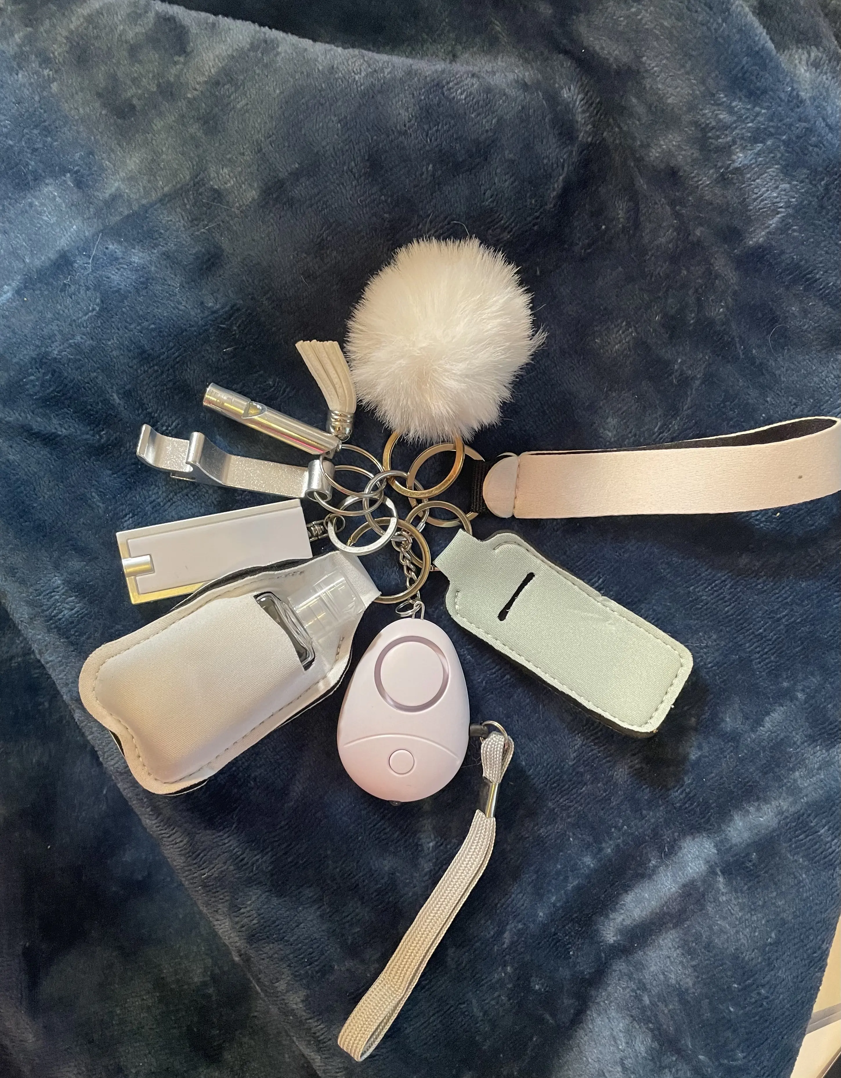 Safety Key Chain Set White, Fashionable Keychain & Phone Chain & Wristband, Trendy Exquisite Accessories for Women