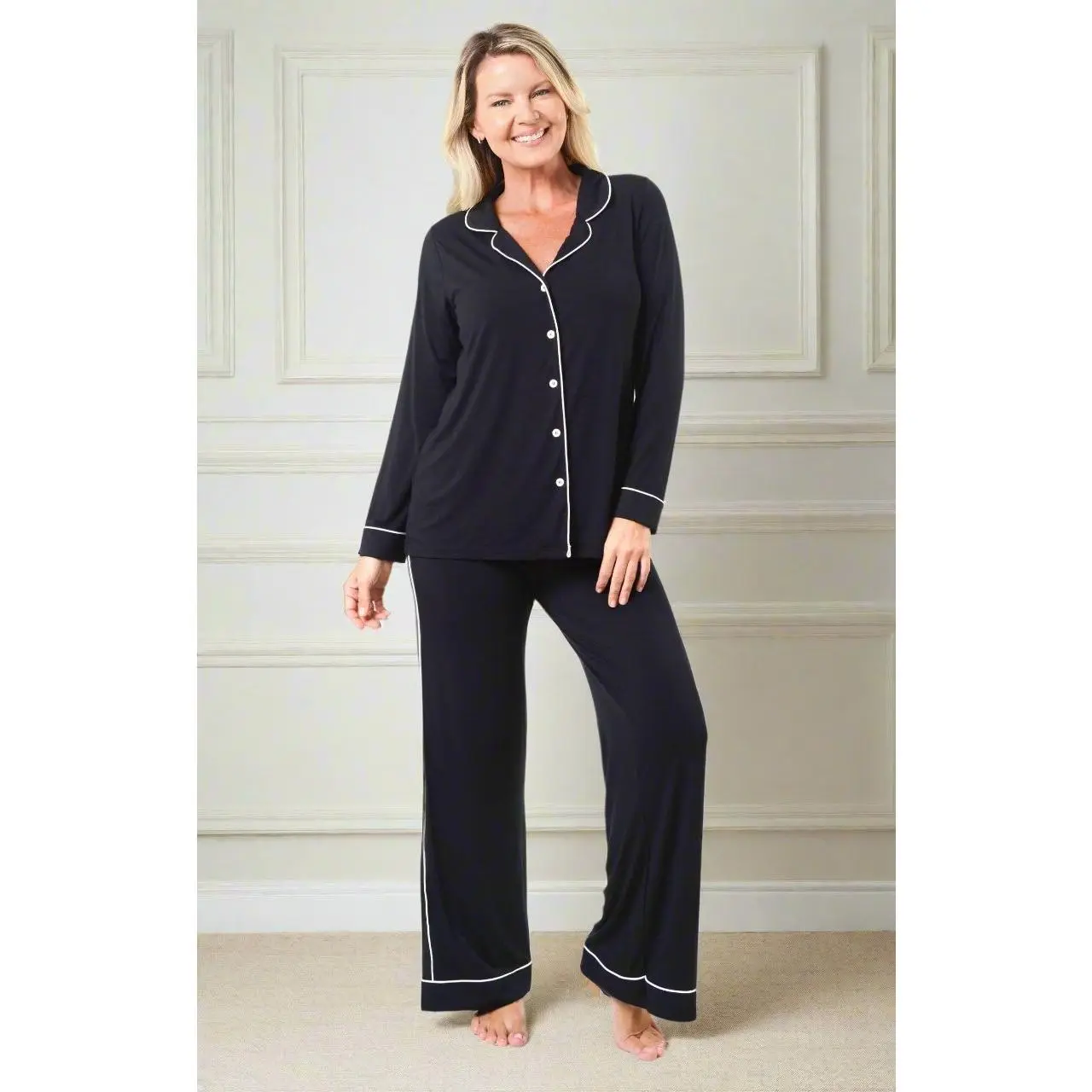 Women's Bamboo Pajamas Set - Long Sleeve Top and Pants