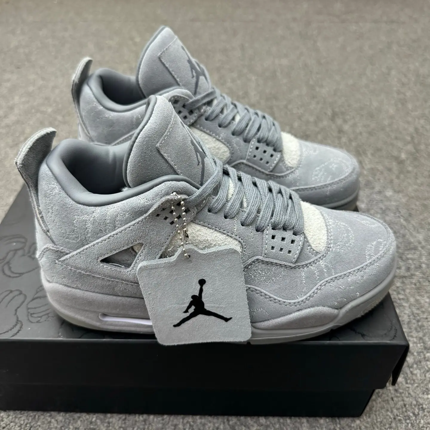 Men Grey Suede Mid Top Basketball Sneakers, Vintage Street Hip Hop Comfort Athletic Casual Shoes