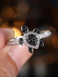 Cute Classic Synthetic Zirconia Turtle Ring Women's Fashionable Design Suitable for Daily Wear and Unique Gifts Summer Jewelry Cubic Zirconia Rings Artificial Zircon Rings Elegant Glittering Ring