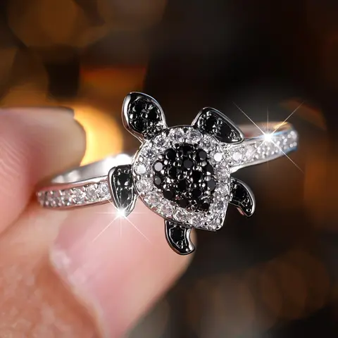 Cute Classic Synthetic Zirconia Turtle Ring Women's Fashionable Design Suitable for Daily Wear and Unique Gifts Summer Jewelry Cubic Zirconia Rings Artificial Zircon Rings Elegant Glittering Ring Elegant Casual Ring Beautiful Rings