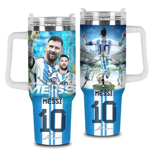 [Bar] Lionel Messi #10 40oz Stainless Steel Tumbler with Handle – Argentina Football Fan Insulated Mug, GOAT Soccer Legend Street Style Cup, Leakproof Travel Gift.