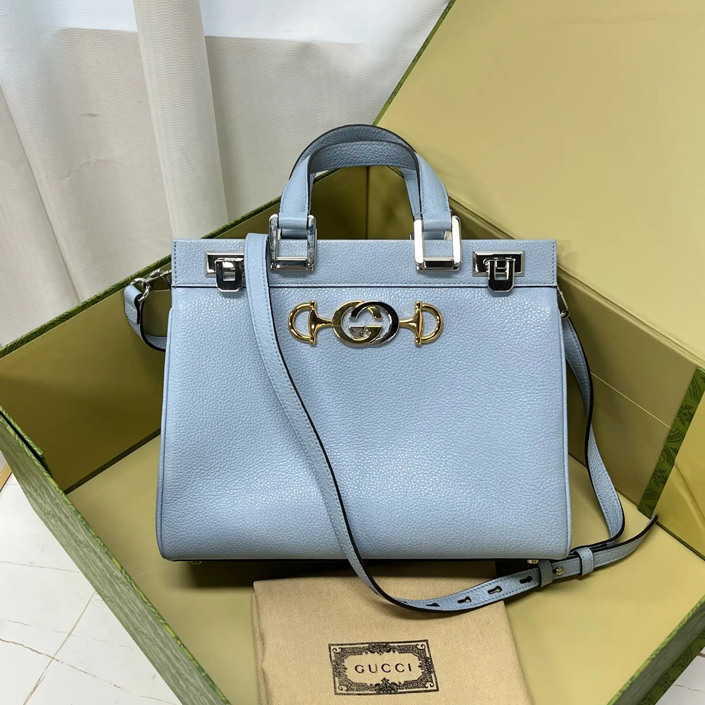 Pre-owned GUCCI Light Blue Grained Leather GG Horsebit Top Handle Bag 0804 RAYE 23523187
