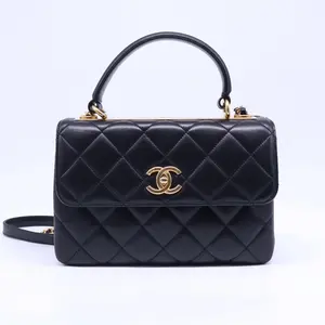 Pre-owned CHANEL Leather very good Small Trendy CC Dual Handle Flap Bag B21146