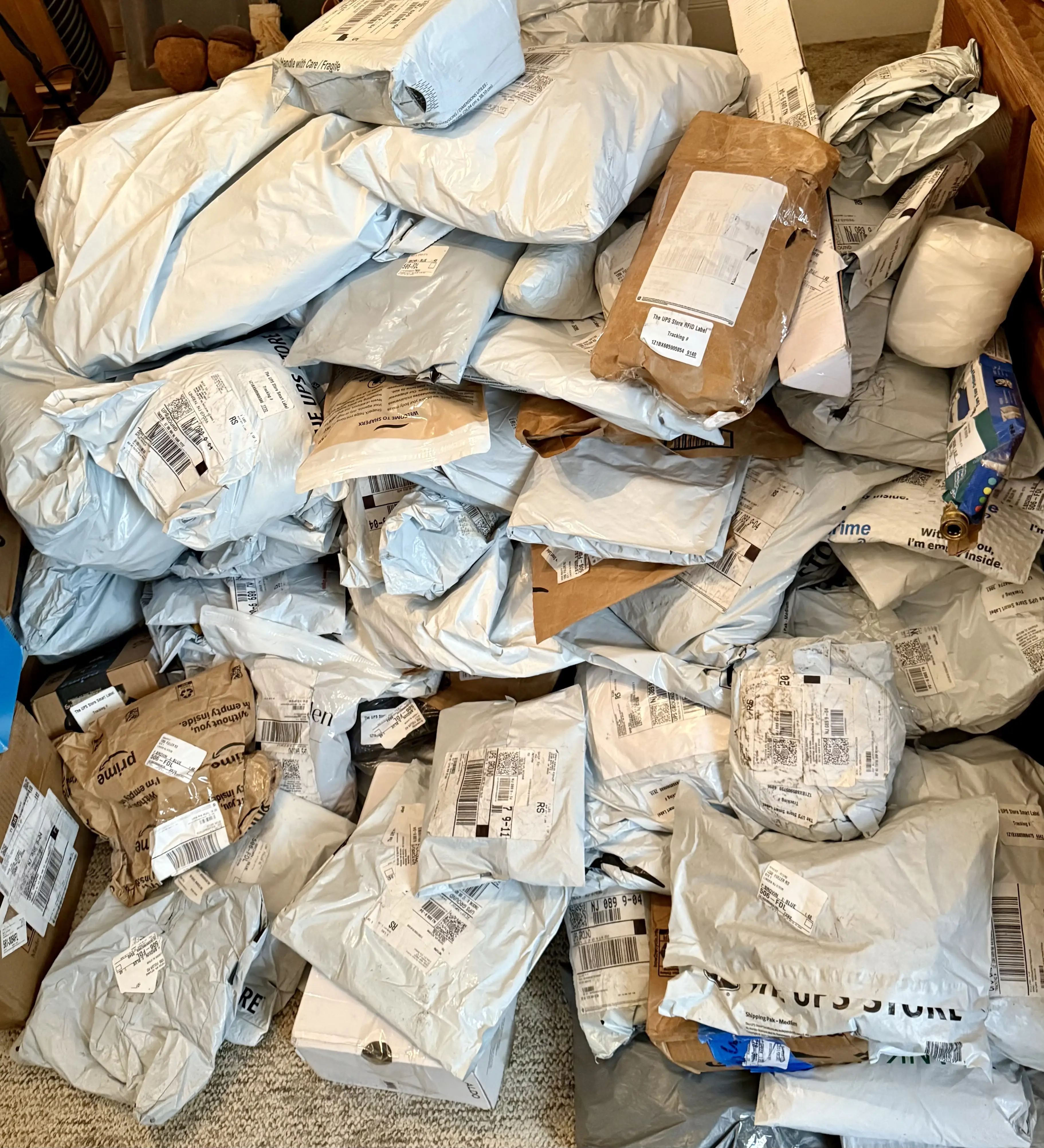 TEN Pieces Undeliverable Premium Mail/ Returned Mail/ Mystery Box/ Orphaned Mail