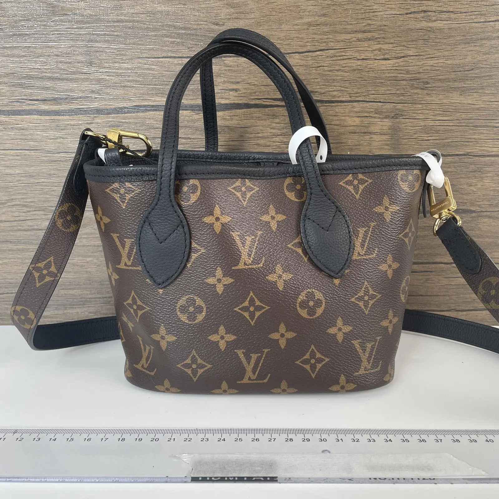 Pre-owned Louis Vuitton Classic monogram canvas Shoulder bags Neverfull Nano+charm rrr