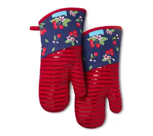 Draper James Cherry Blossom Oven Mitt 2-Pack Set