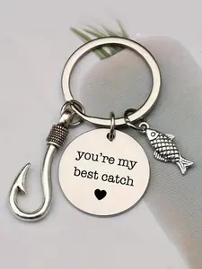 A fashionable stainless steel keychain fishing enthusiast keychain, with a fish hook pendant and a fish pendant, a small pendant, is also a surprise exquisite little gift