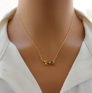 18K Gold Plated August Peridot Tulip Pendant Necklace – Dainty Birthstone Jewelry for Nature Lovers