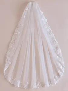 Elegant Lace-Trimmed Wedding Veil — 90cm Bridal Veil featuring Delicate Floral Embroidery on Soft Tulle; A Classic Ivory, Fingertip-Length Veil Perfect for Wedding Ceremonies and Photography