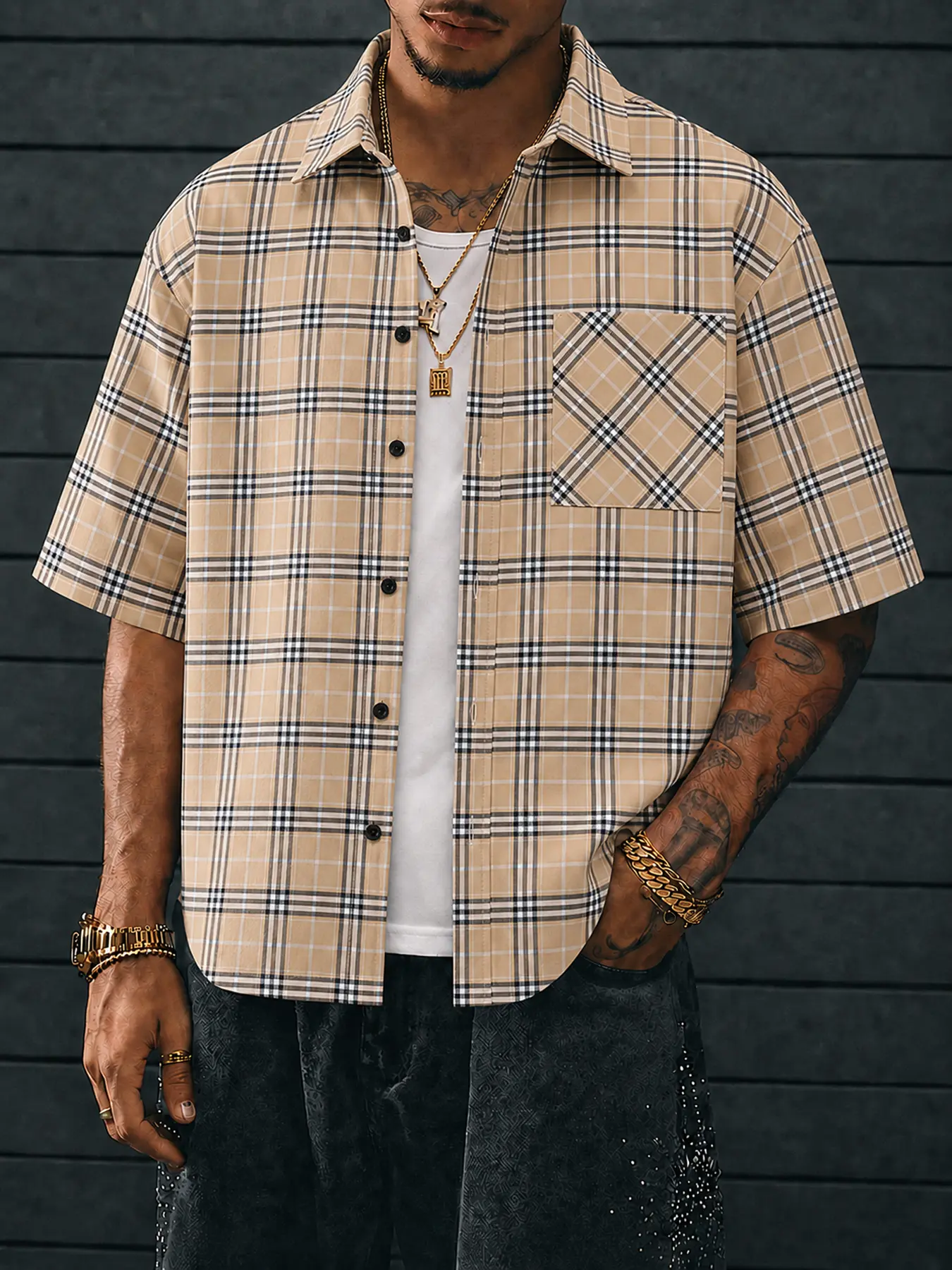Men's Stylish Checked Shirt, Casual Short Sleeve Collared Button-Up with a Chest Pocket, Relaxed Fit for Summer Menswear