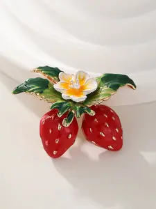 LYRA PIN Cute Strawberry Brooch, Realistic Plant Pin, Softie Sweater Flower, Energizing Girl Charm Accessory, Elegant and Adorable Design