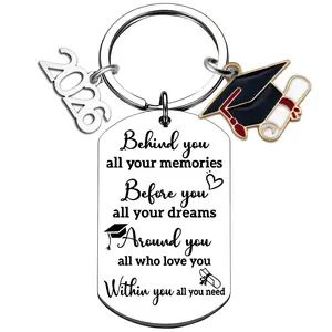 Cute Stainless Steel 2026 Graduation Keychain with Grad Charm, Unisex Graduation 2026 Gifts, University Party Favor Souvenir