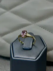 Coquette Female Ring